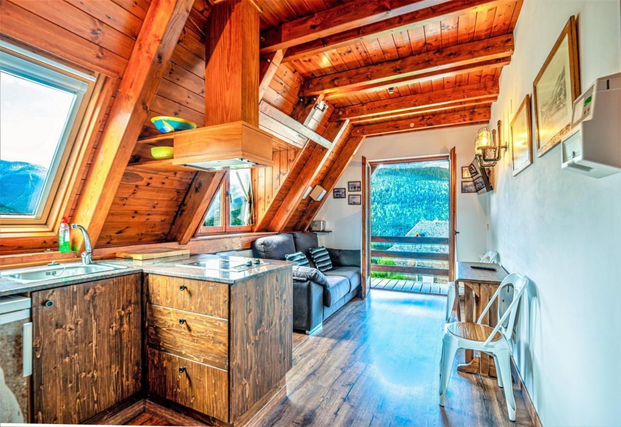 Apartamentos Aran Montcorbau 외부 사진