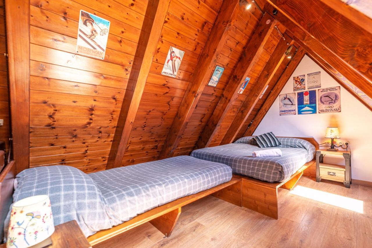 Apartamentos Aran Montcorbau 외부 사진