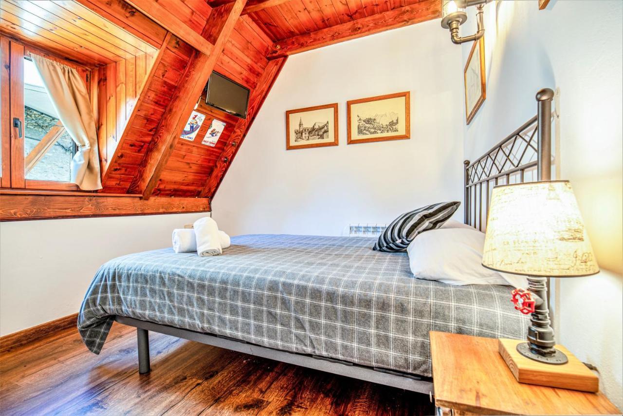 Apartamentos Aran Montcorbau 외부 사진