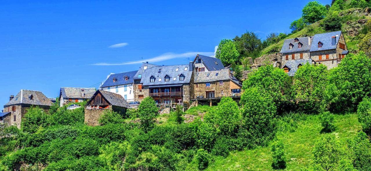 Apartamentos Aran Montcorbau 외부 사진